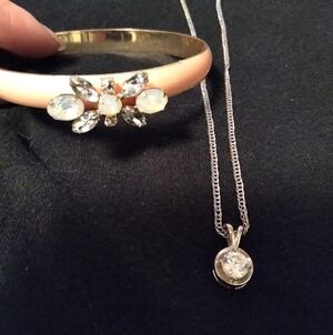 Lauren Conrad jewelry set